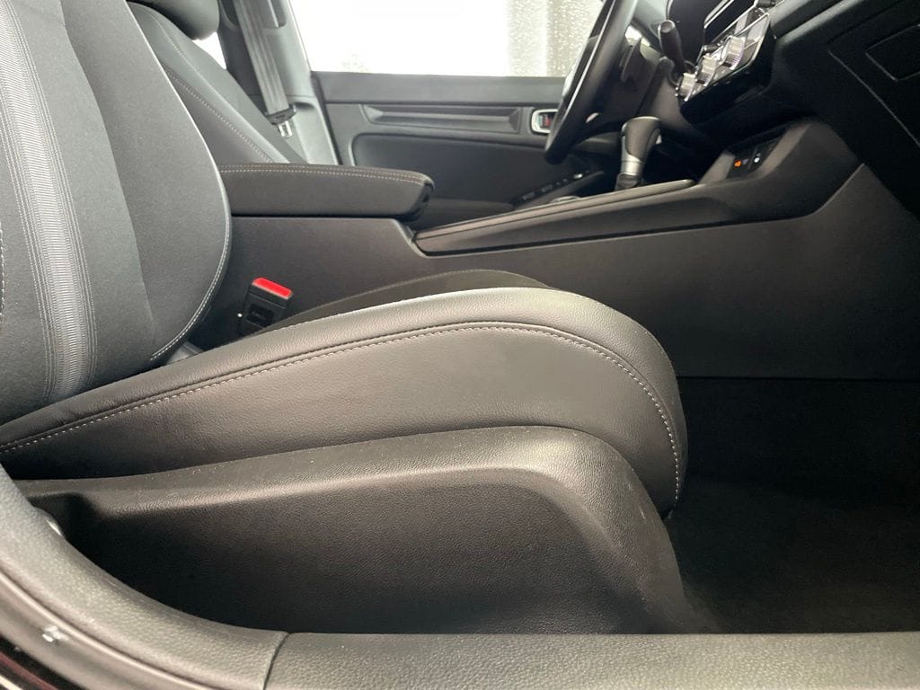 2025 Honda Civic Sport - Photo 30