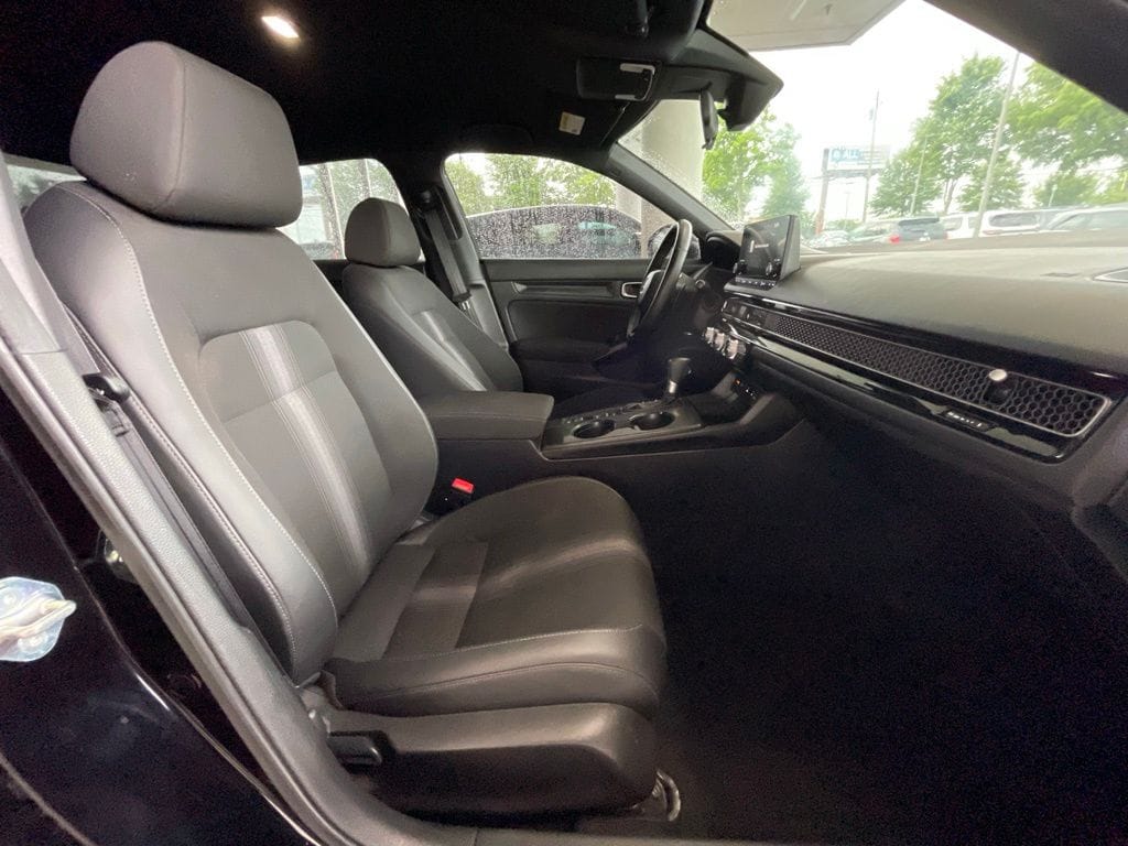 2025 Honda Civic Sport - Photo 32