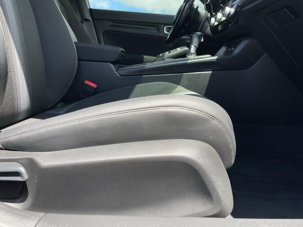 2025 Honda Civic Sport - Photo 29
