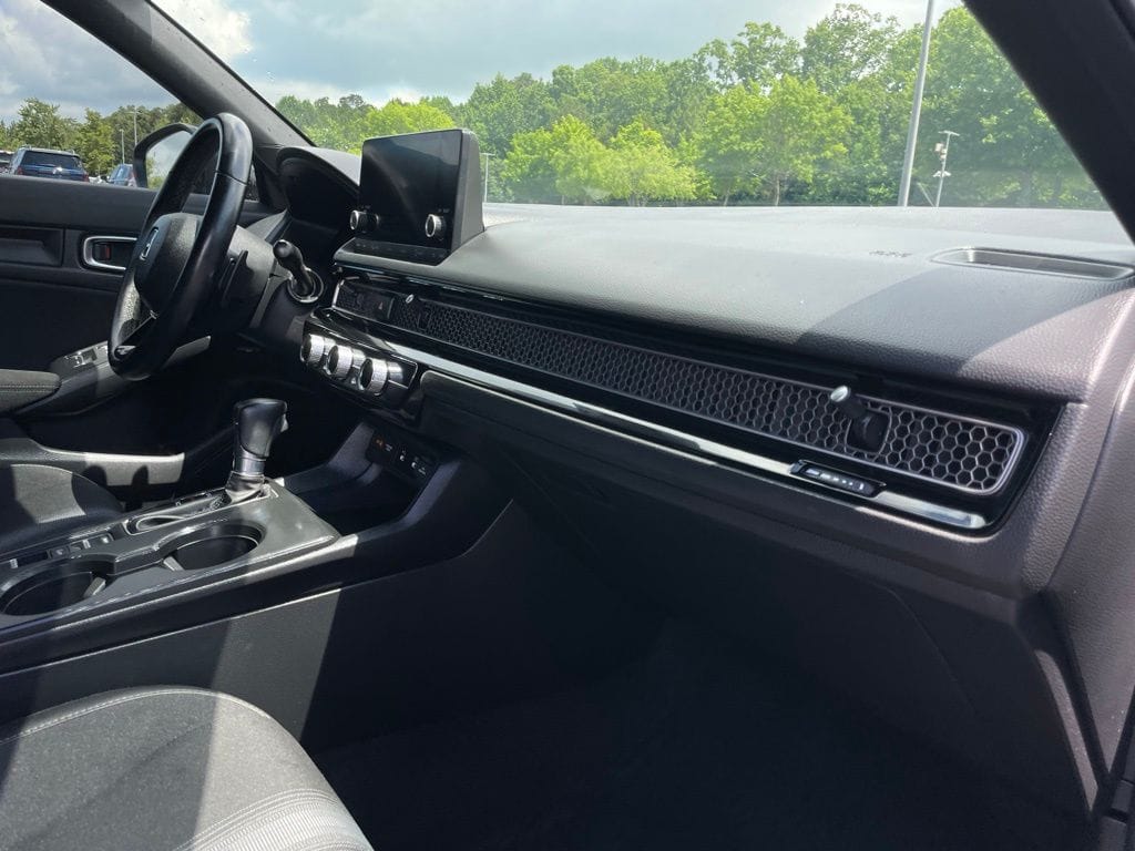 2025 Honda Civic Sport - Photo 32