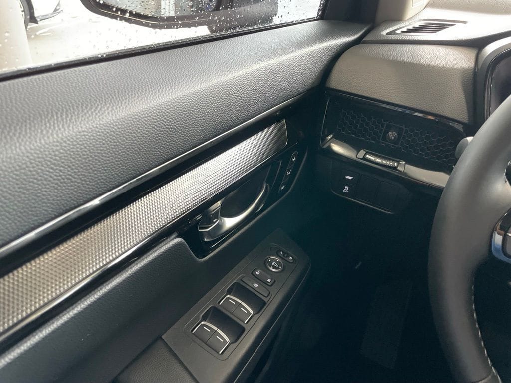 2025 Honda CR-V EX-L - Photo 23