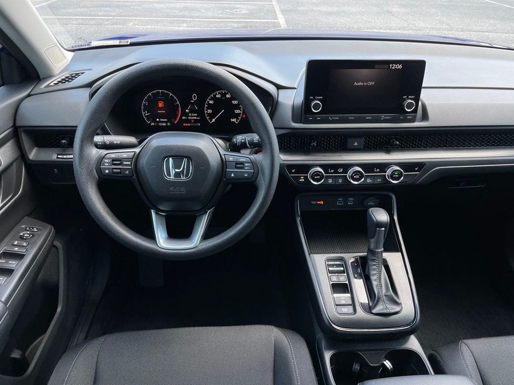 2025 Honda CR-V EX - Photo 11