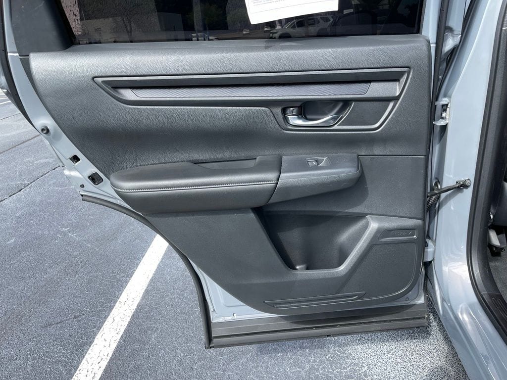 2025 Honda CR-V EX - Photo 38
