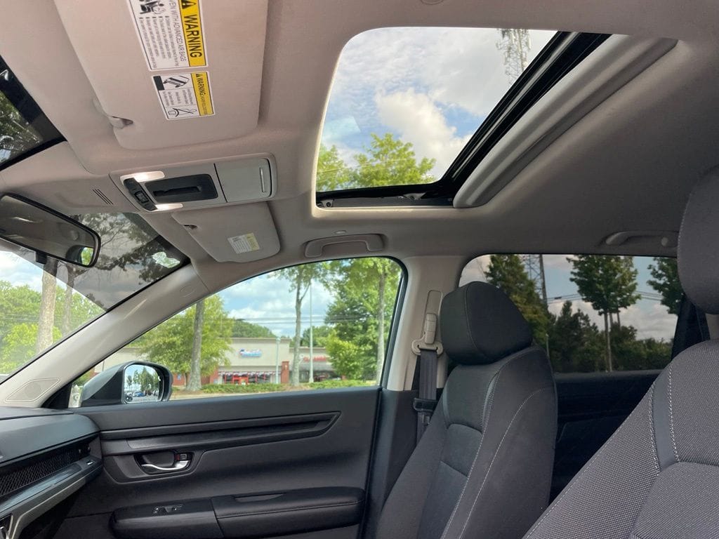 2025 Honda CR-V EX - Photo 28