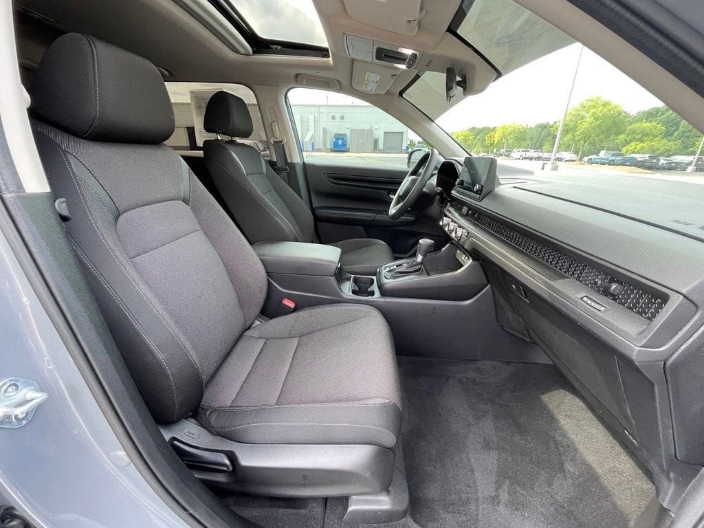 2025 Honda CR-V EX - Photo 32