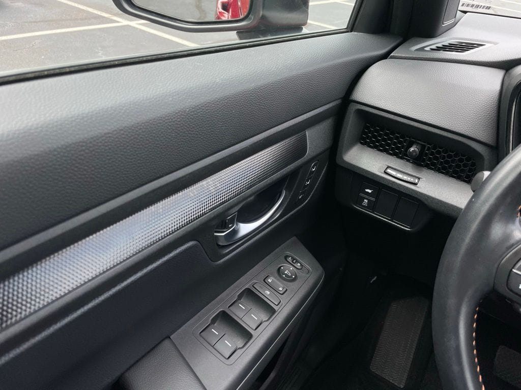 2025 Honda CR-V Sport-L - Photo 23