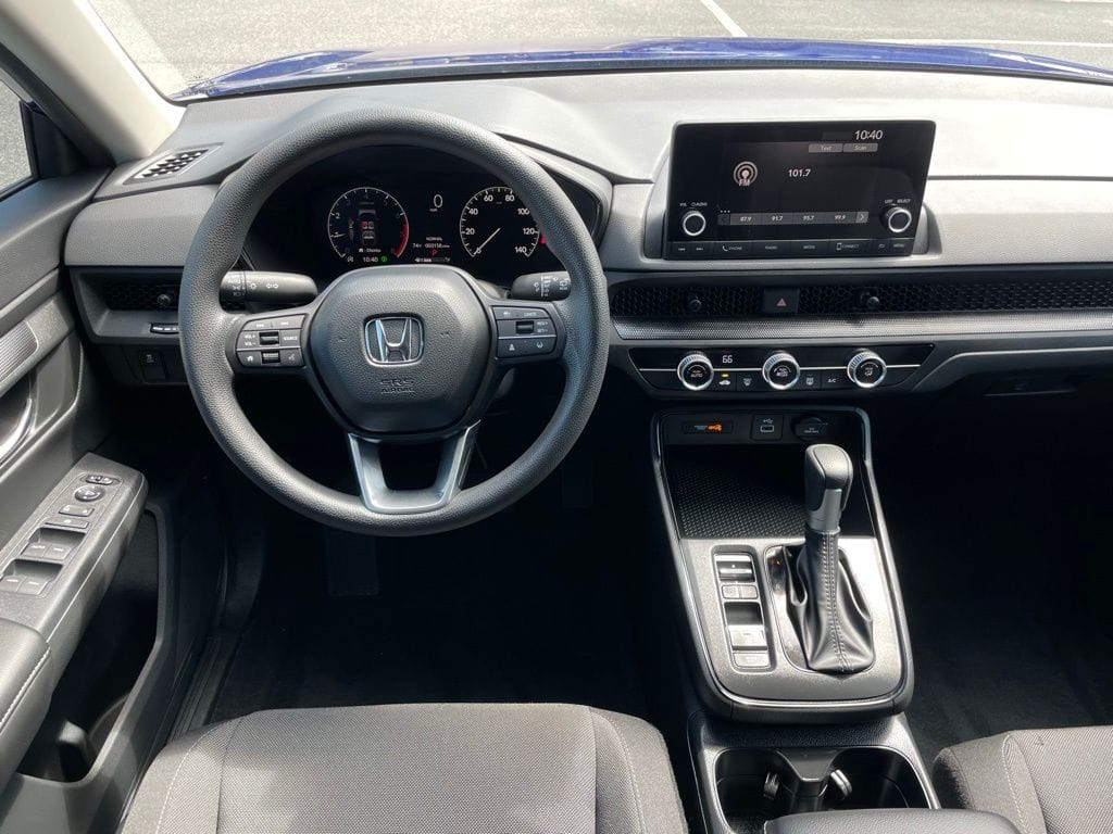 2025 Honda CR-V LX - Photo 11