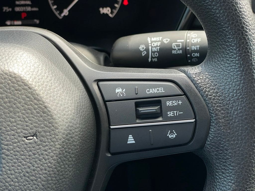 2025 Honda CR-V LX - Photo 14