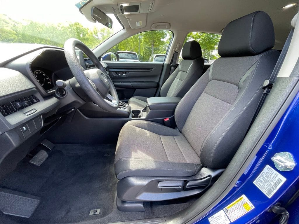 2025 Honda CR-V LX - Photo 26