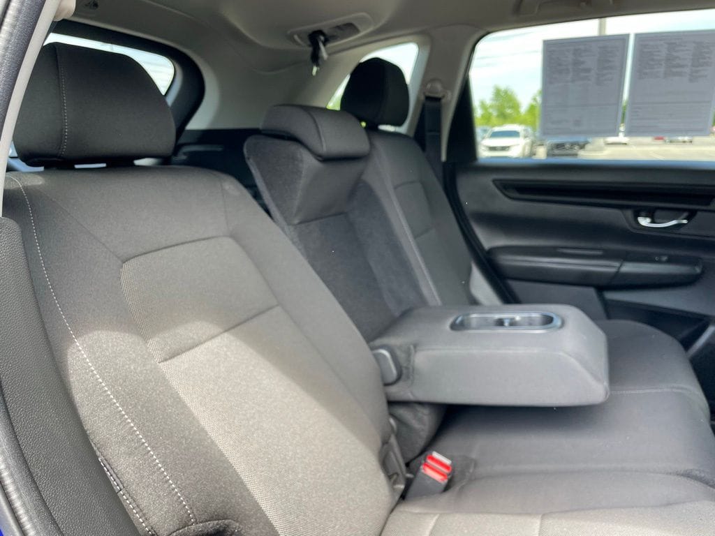 2025 Honda CR-V LX - Photo 36