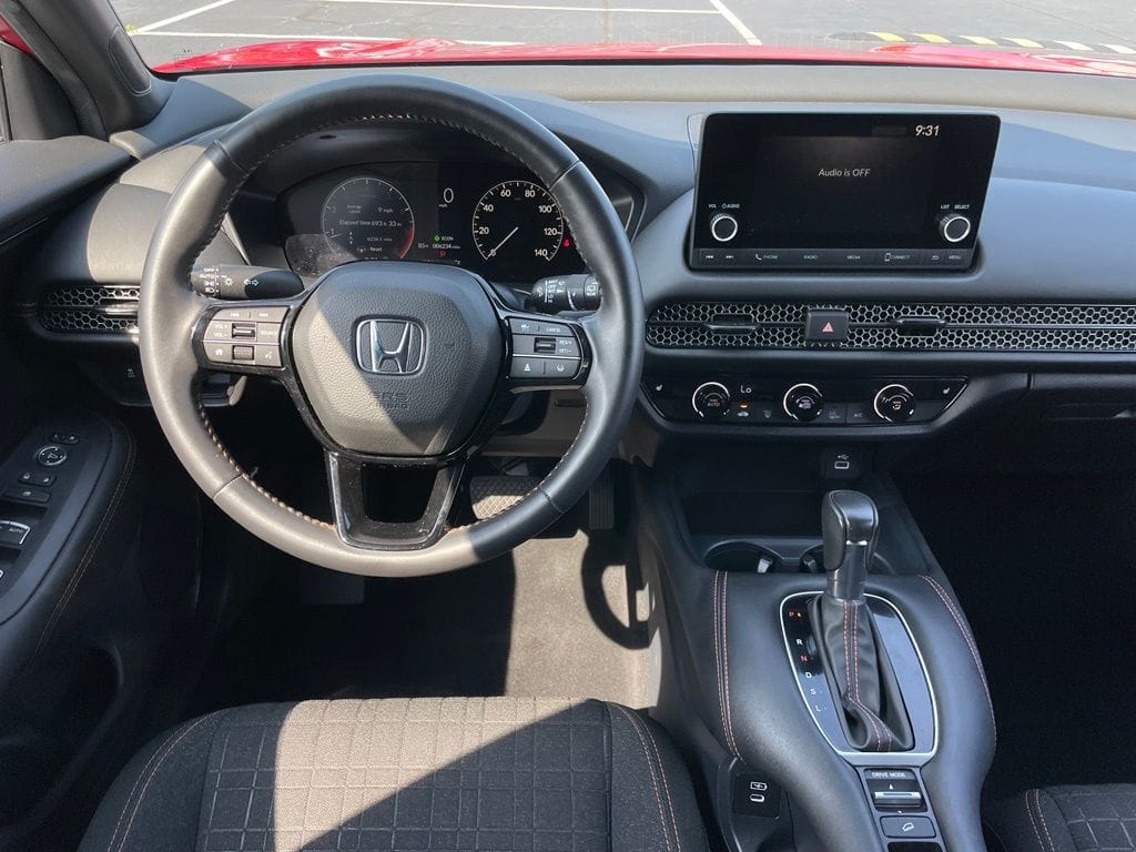 2025 Honda HR-V Sport - Photo 11