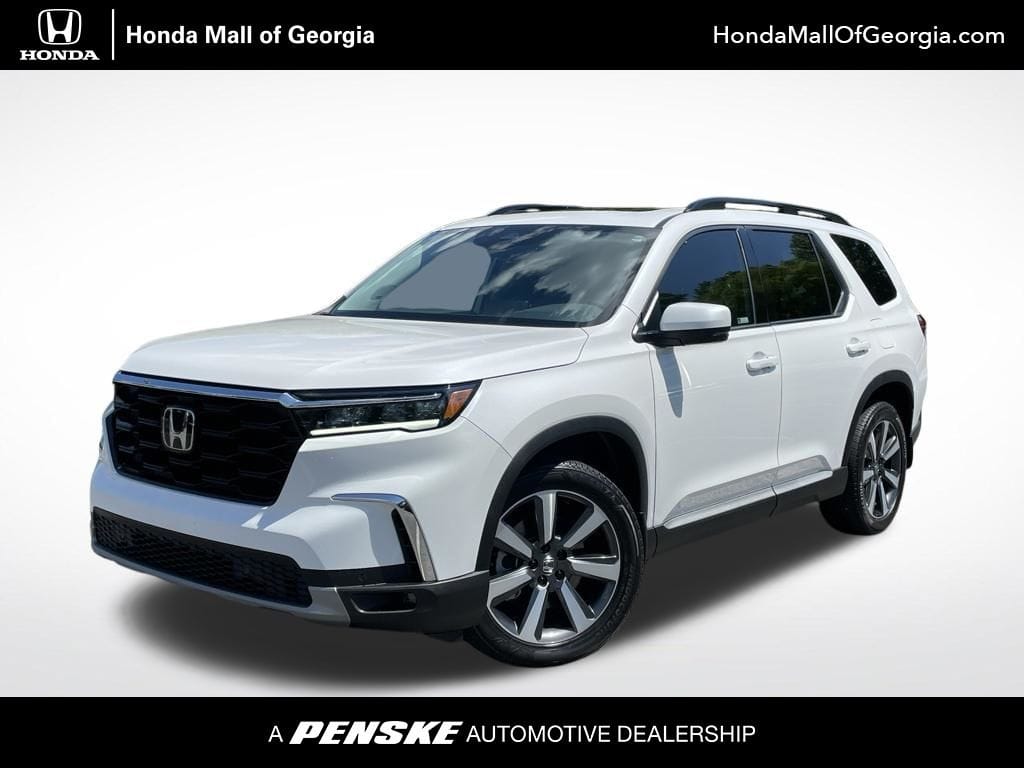 2025 Honda Pilot Touring AWD's photo