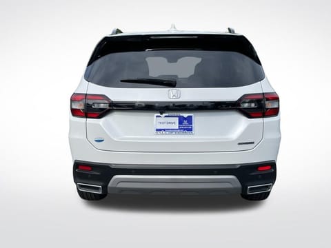 2025 Honda Pilot Touring