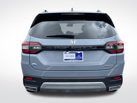 2025 Honda Pilot Touring