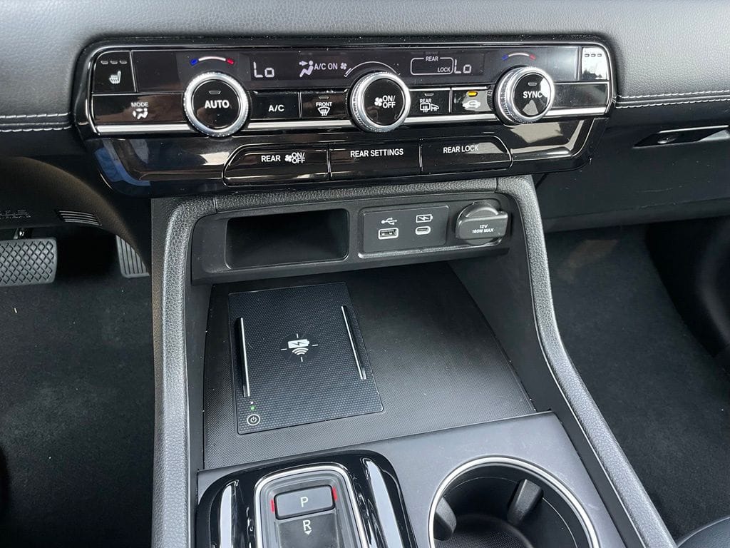 2025 Honda Pilot Touring - Photo 19