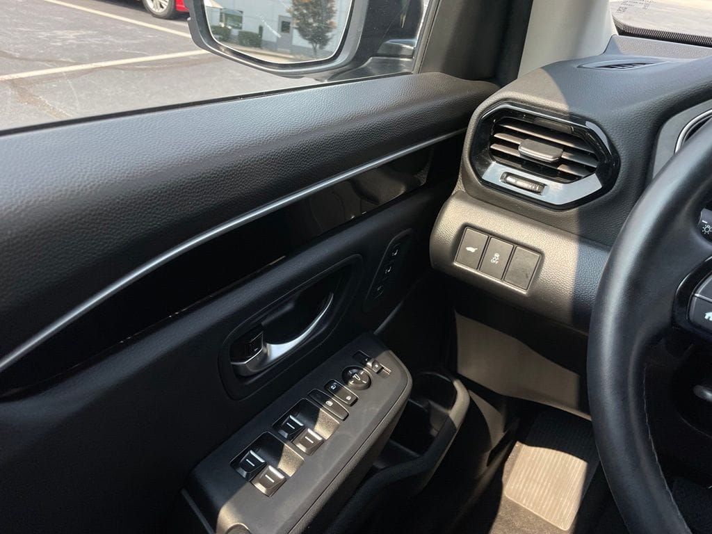 2025 Honda Pilot Touring - Photo 23