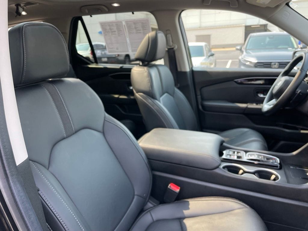 2025 Honda Pilot Touring - Photo 32