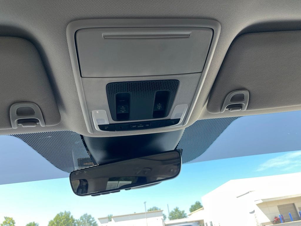 2025 Honda Pilot Touring - Photo 16