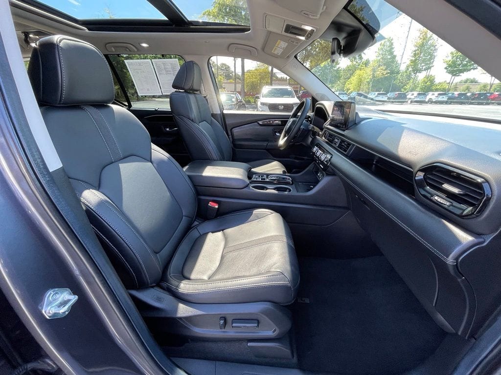 2025 Honda Pilot Touring - Photo 33