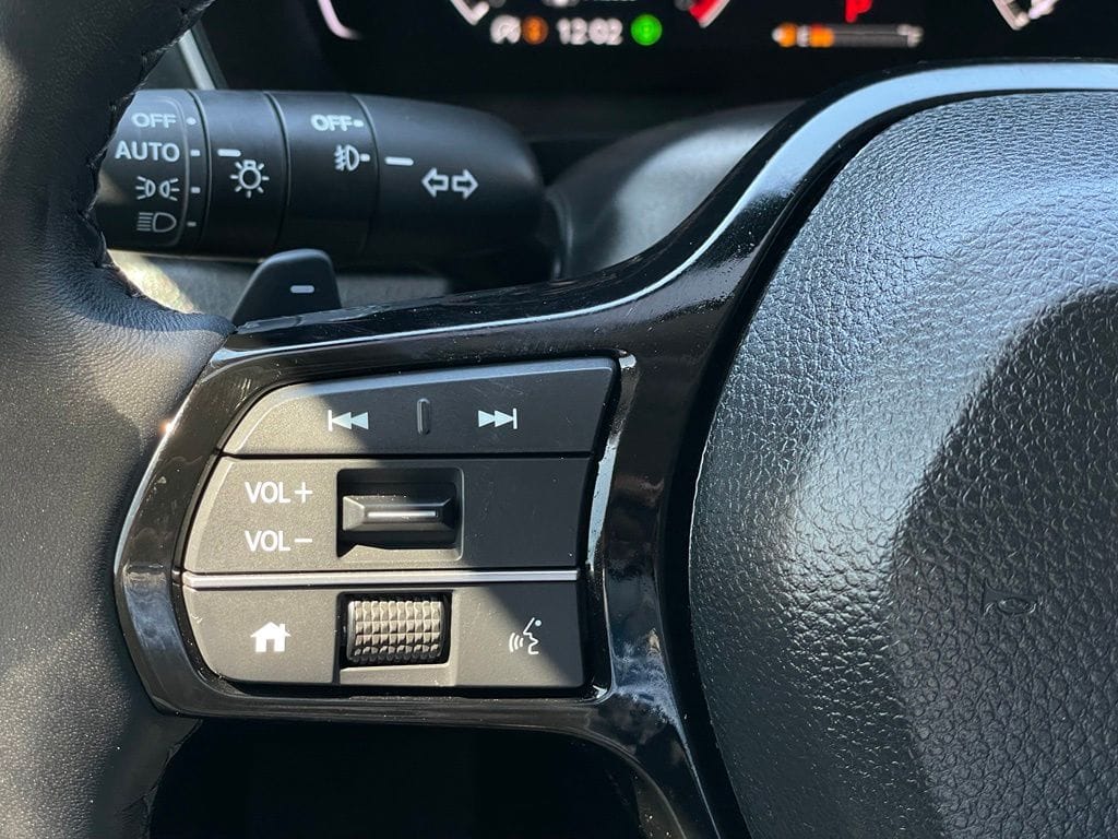 2025 Honda Pilot Touring - Photo 15