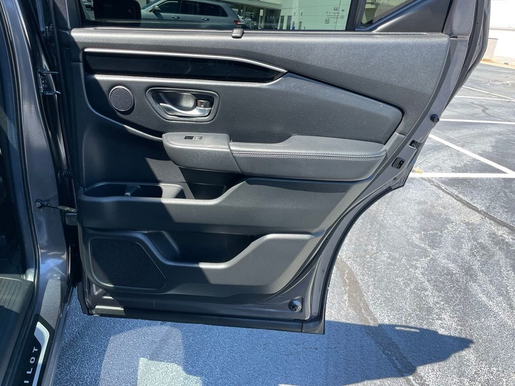 2025 Honda Pilot Touring - Photo 35