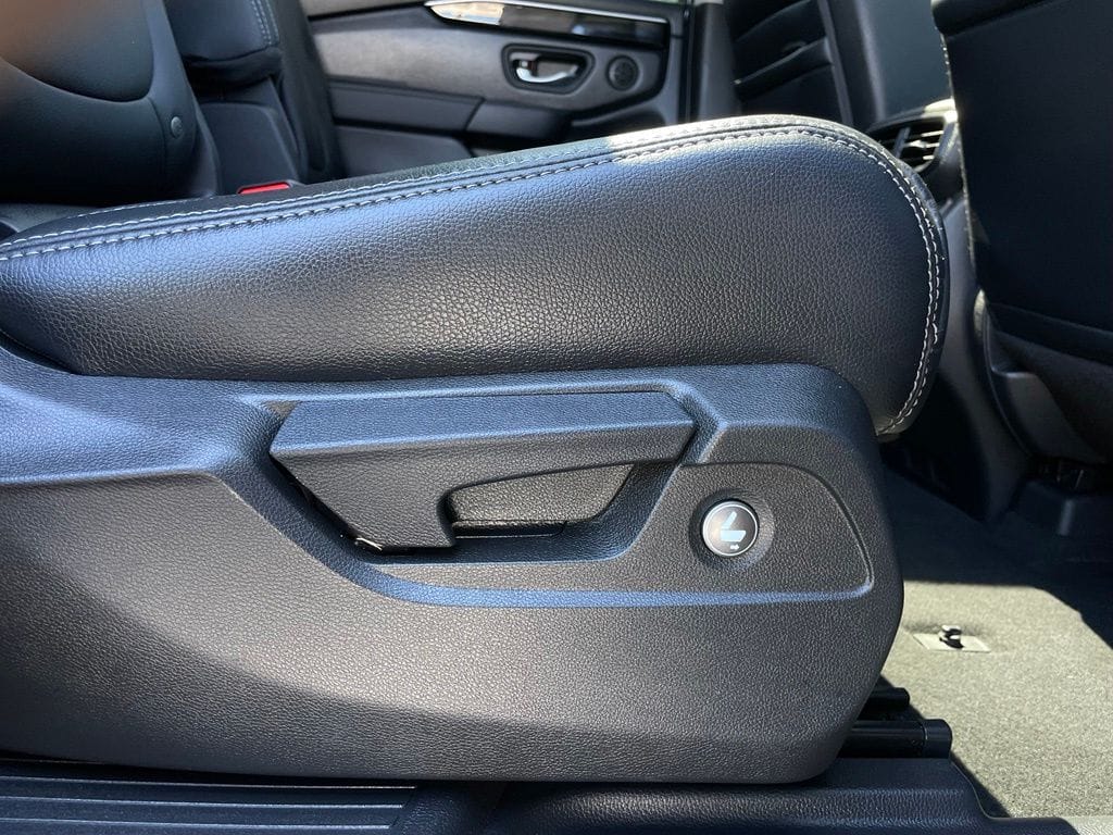 2025 Honda Pilot Touring - Photo 36