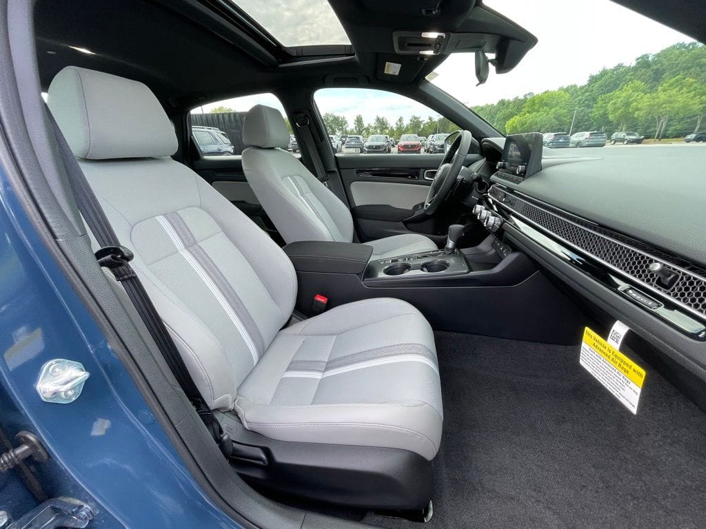 2026 Honda Civic Sport - Photo 32