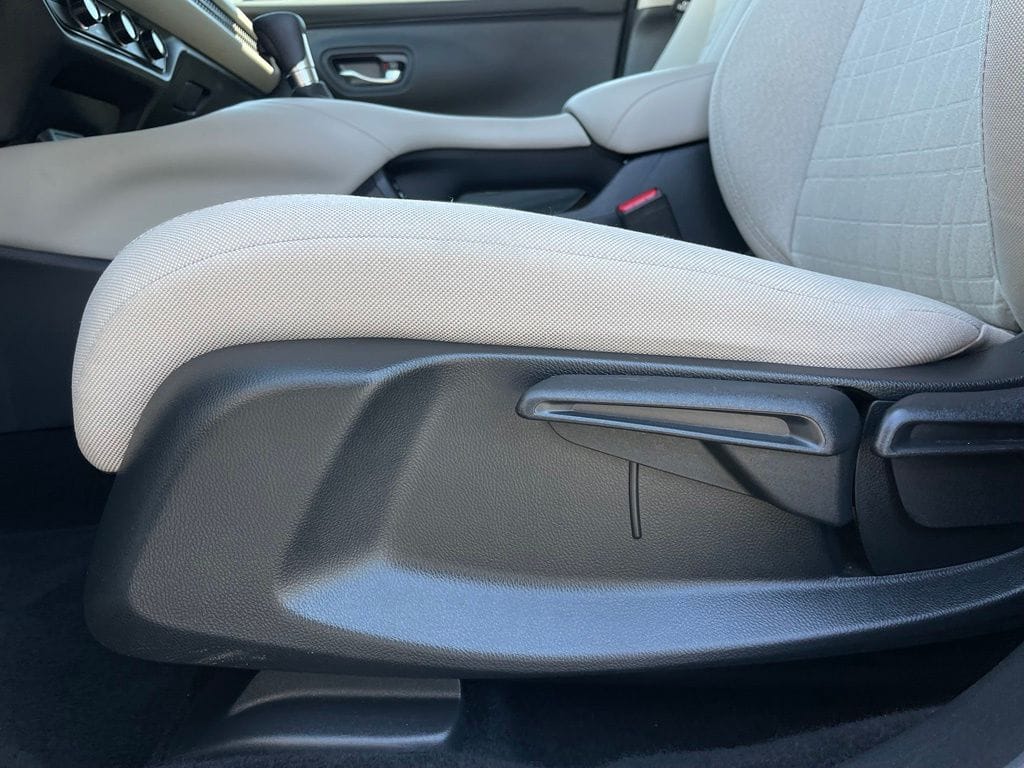 2026 Honda HR-V LX - Photo 24