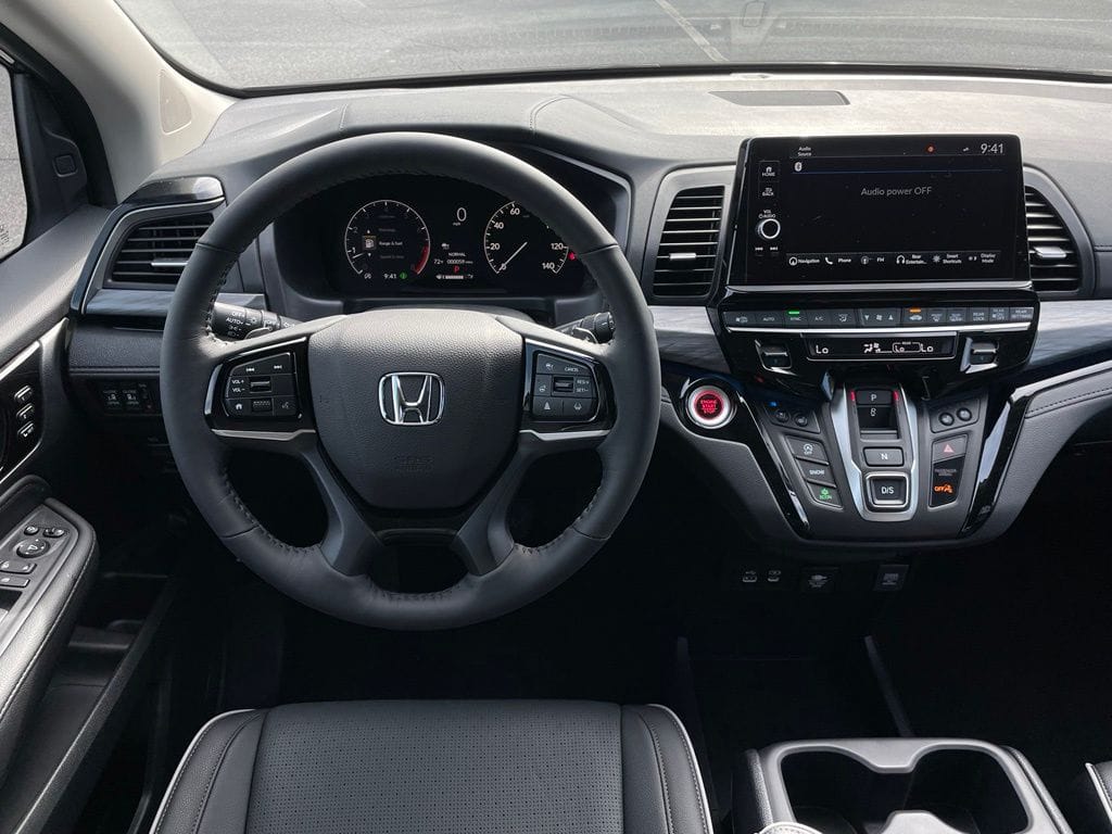 2026 Honda Odyssey Elite - Photo 11
