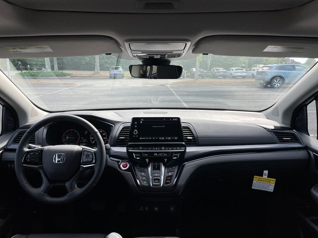 2026 Honda Odyssey Elite - Photo 10