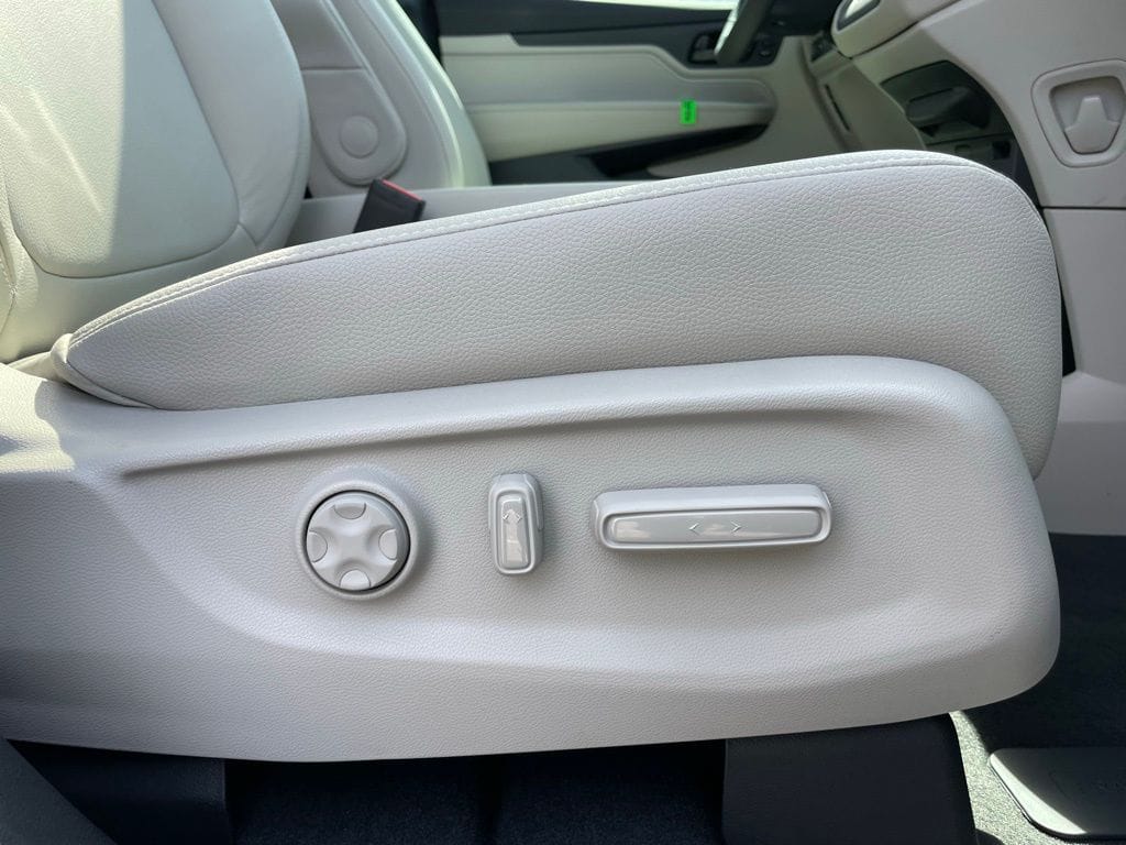 2026 Honda Odyssey EX-L - Photo 31