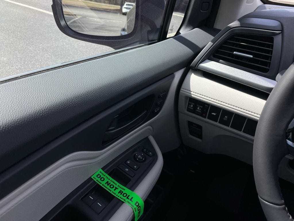 2026 Honda Odyssey EX-L - Photo 23