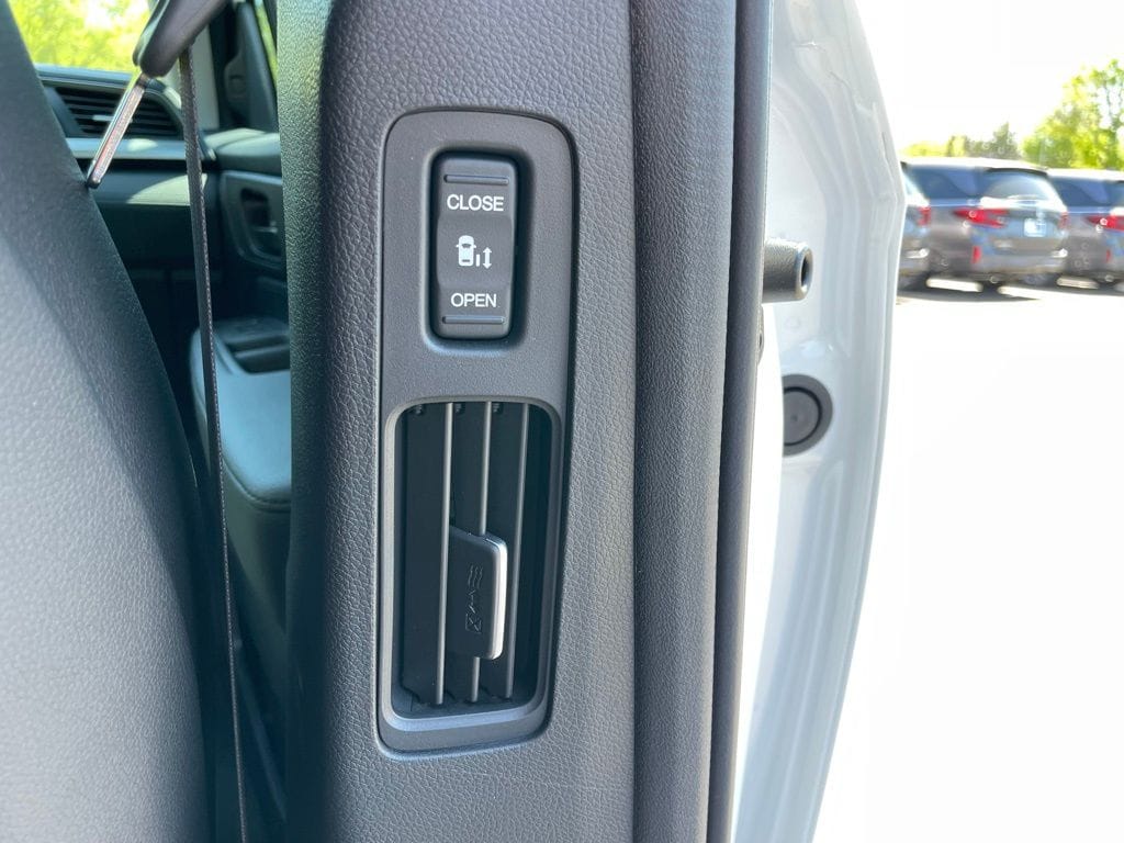 2026 Honda Odyssey EX-L - Photo 38