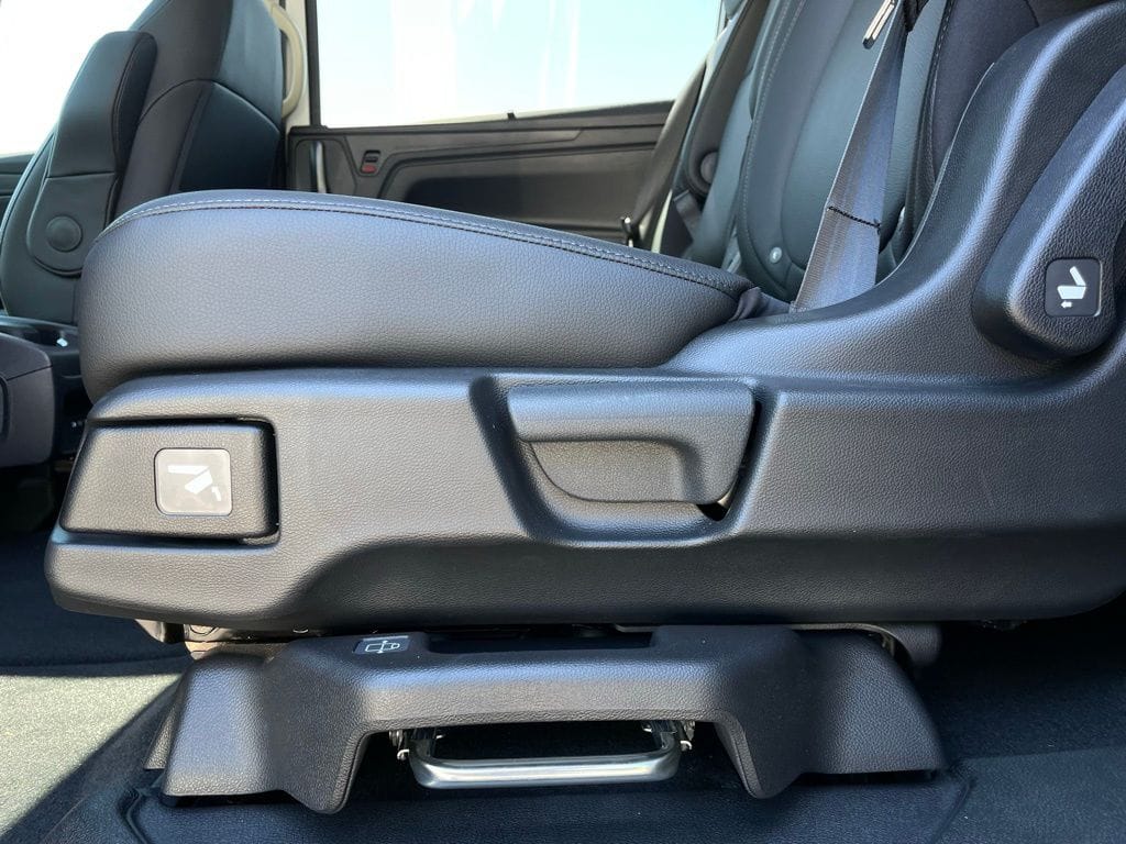 2026 Honda Odyssey EX-L - Photo 40