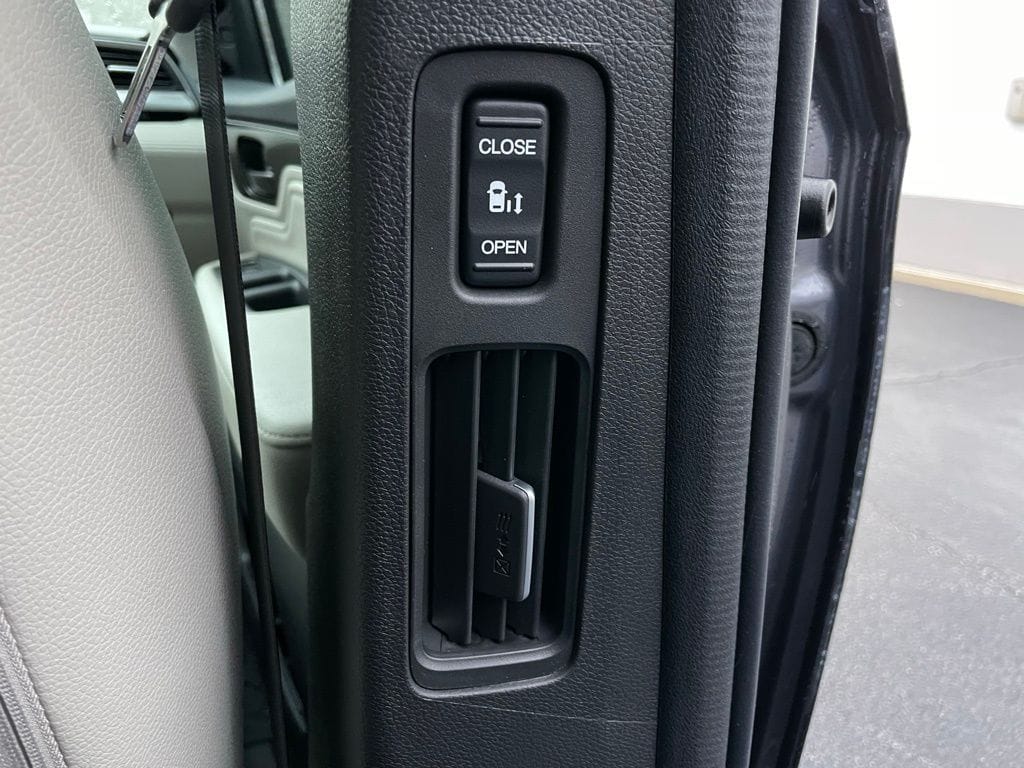 2026 Honda Odyssey Touring - Photo 38