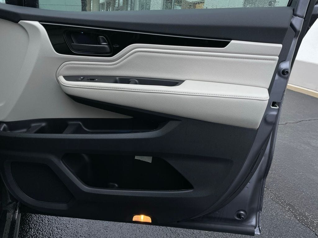 2026 Honda Odyssey Touring - Photo 30