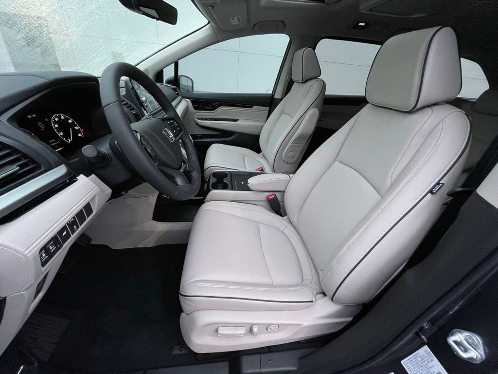 2026 Honda Odyssey Touring - Photo 27