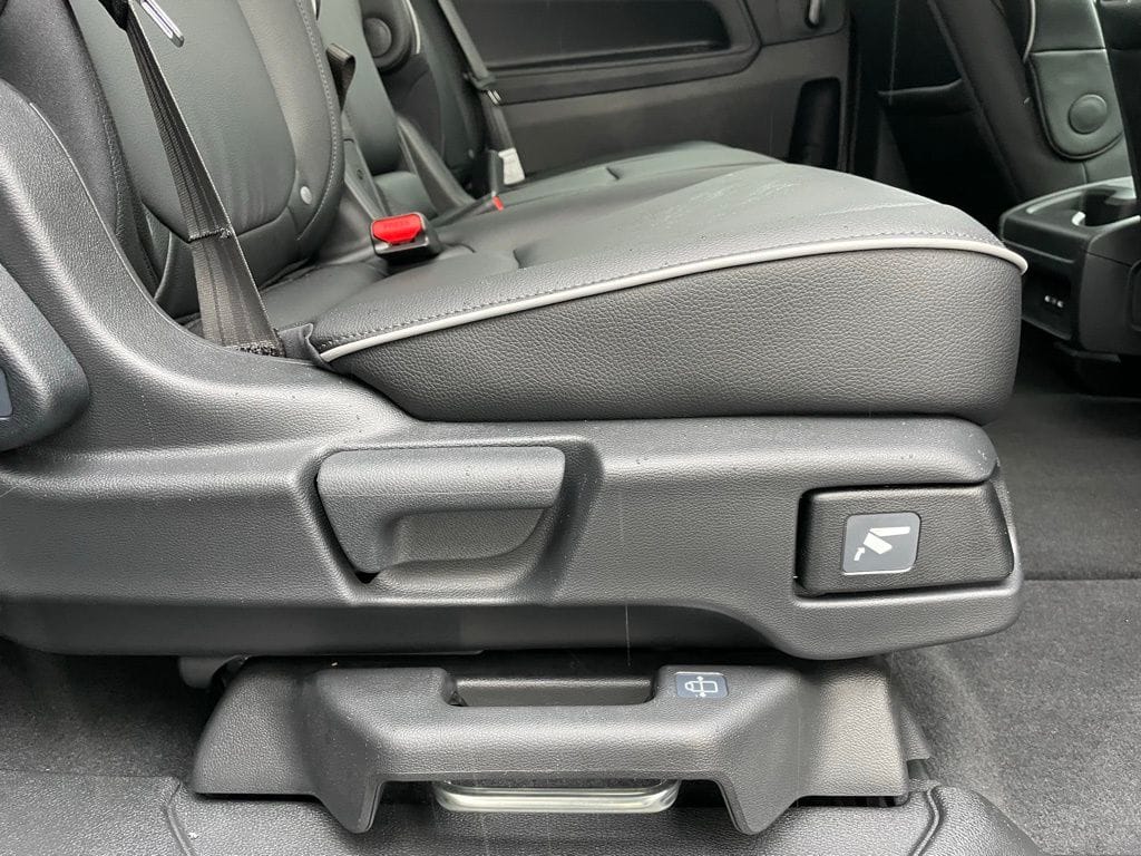 2026 Honda Odyssey Touring - Photo 35