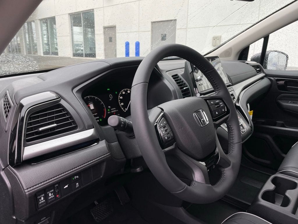 2026 Honda Odyssey Touring - Photo 28