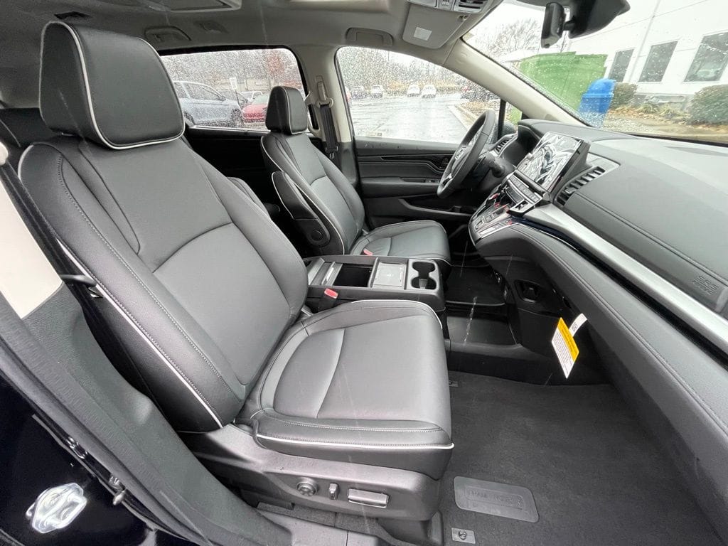 2026 Honda Odyssey Touring - Photo 33