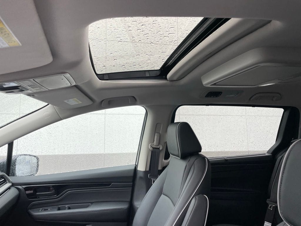 2026 Honda Odyssey Touring - Photo 29