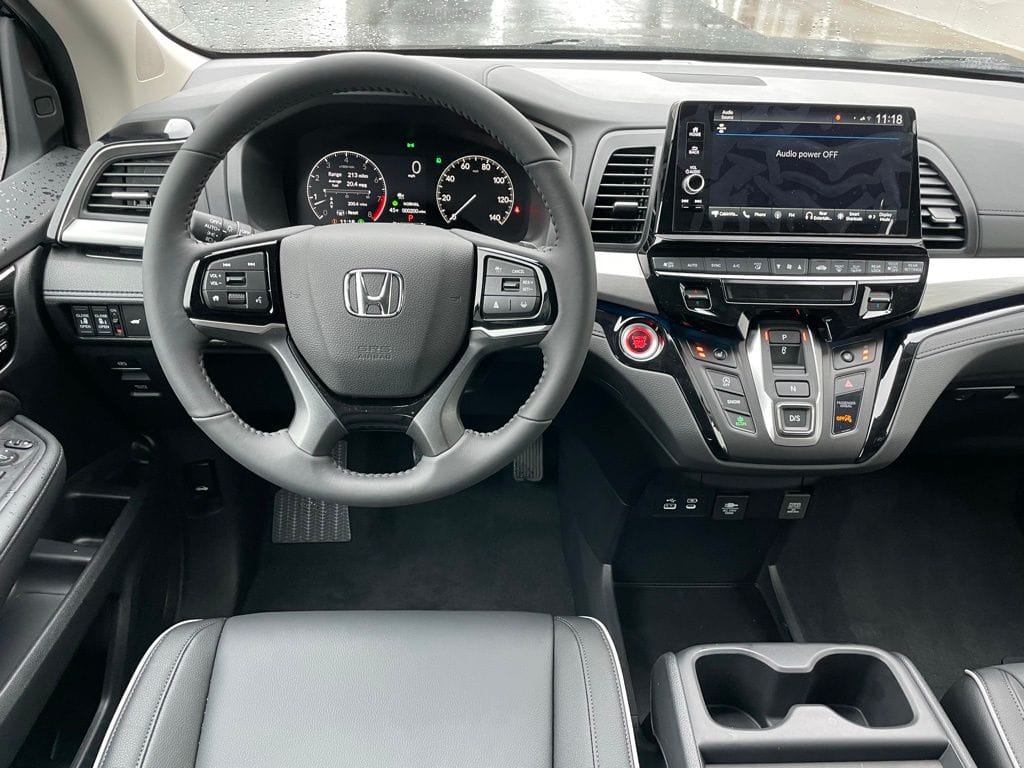 2026 Honda Odyssey Touring - Photo 11
