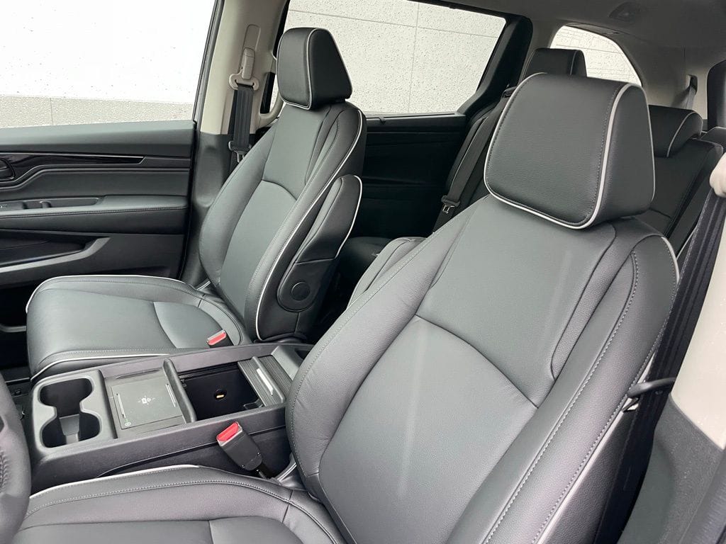 2026 Honda Odyssey Touring - Photo 26