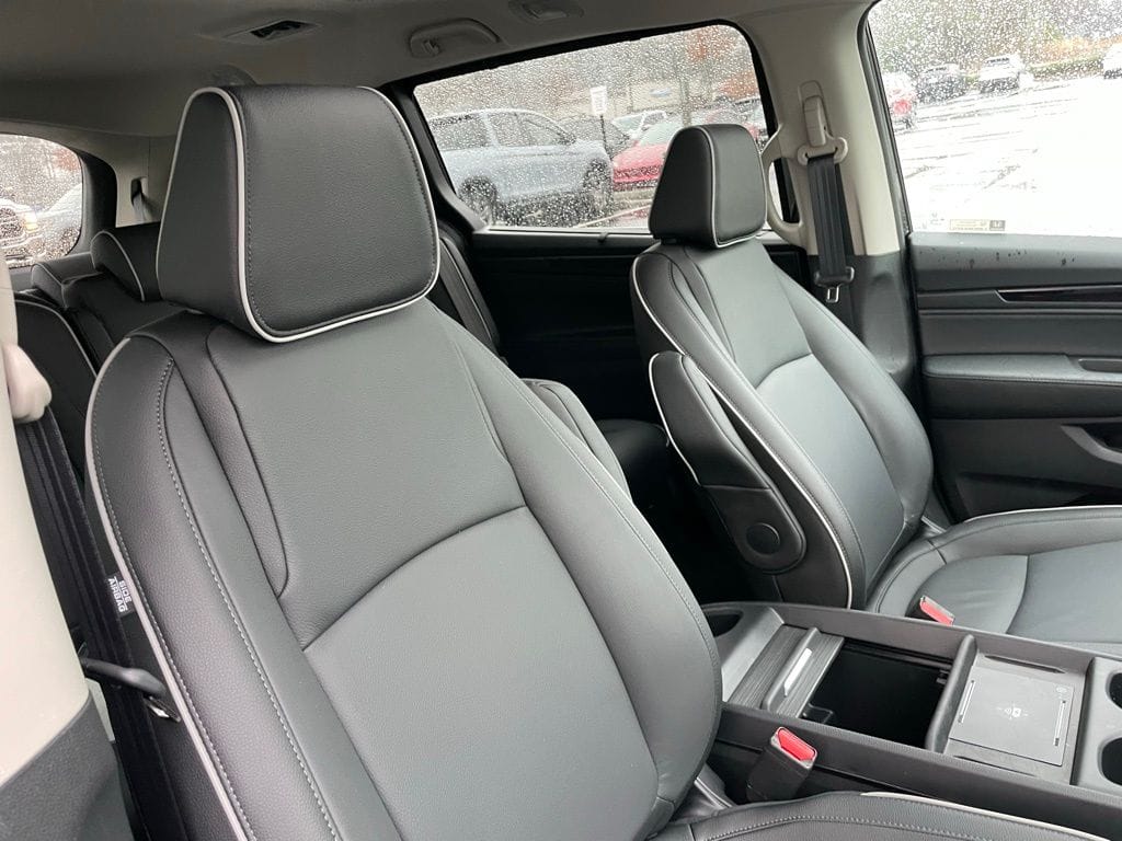 2026 Honda Odyssey Touring - Photo 32