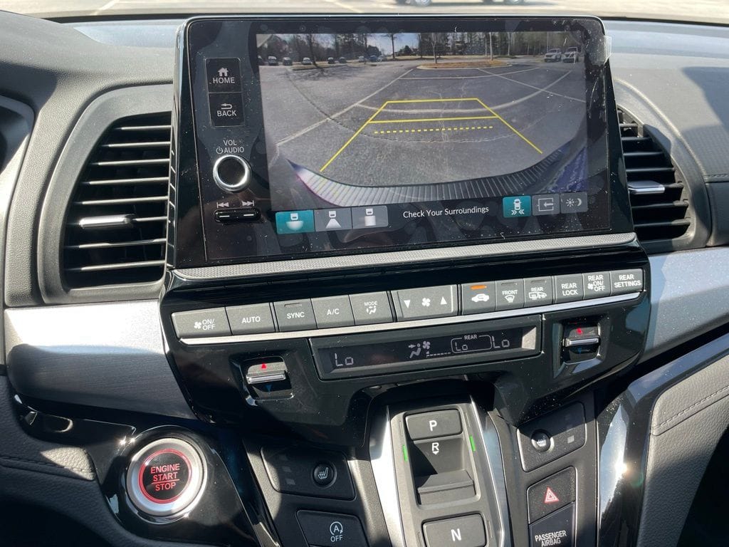 2026 Honda Odyssey Touring - Photo 17
