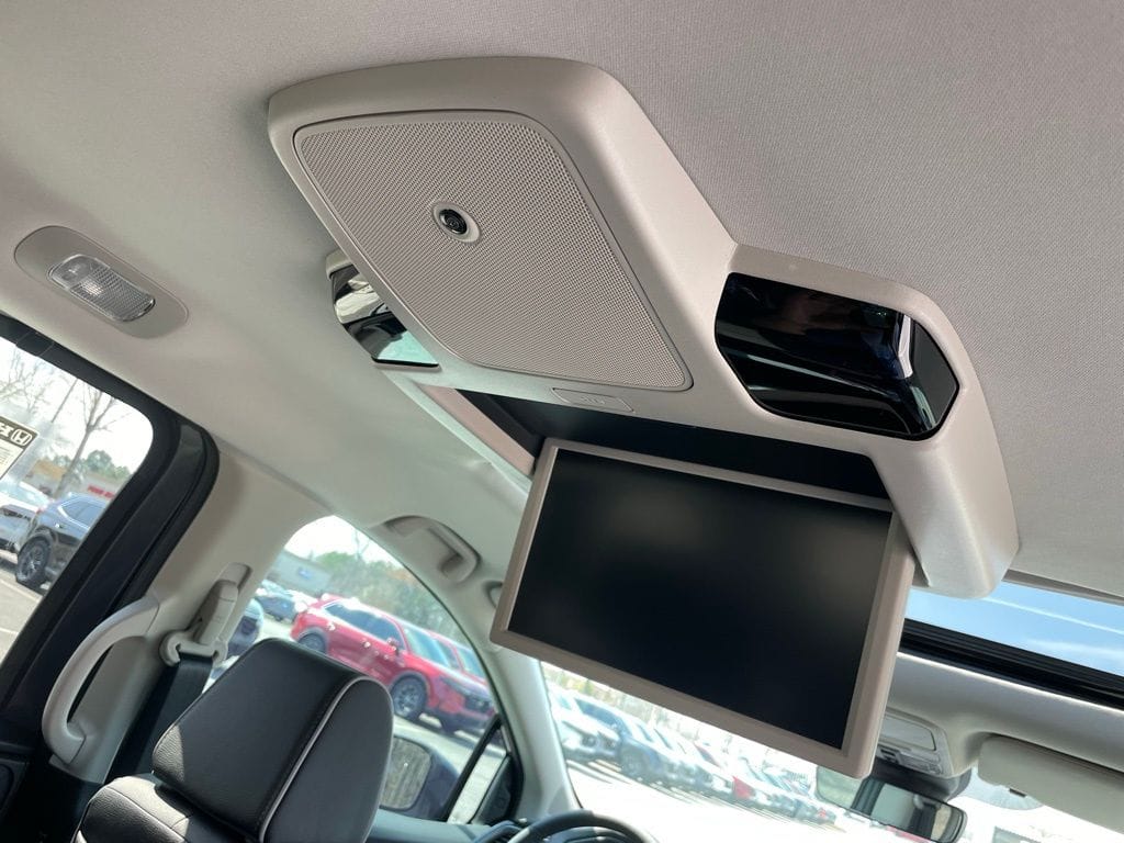 2026 Honda Odyssey Touring - Photo 38