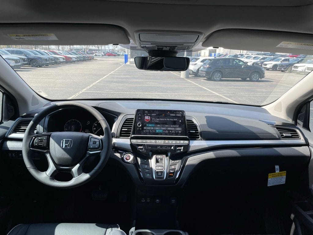 2026 Honda Odyssey Touring - Photo 10
