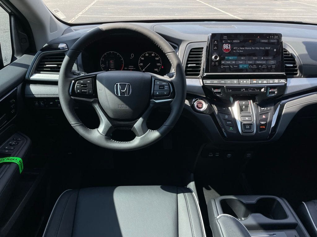 2026 Honda Odyssey Touring - Photo 11