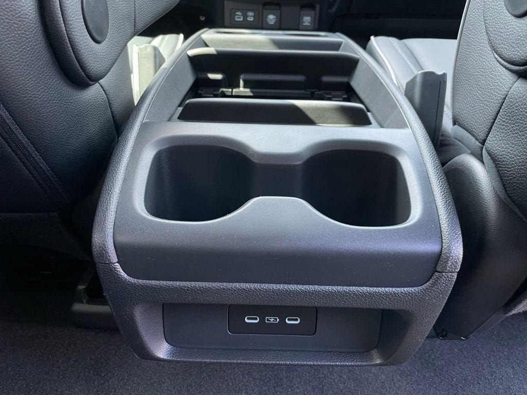 2026 Honda Odyssey Touring - Photo 37