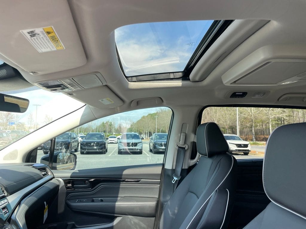 2026 Honda Odyssey Touring - Photo 29